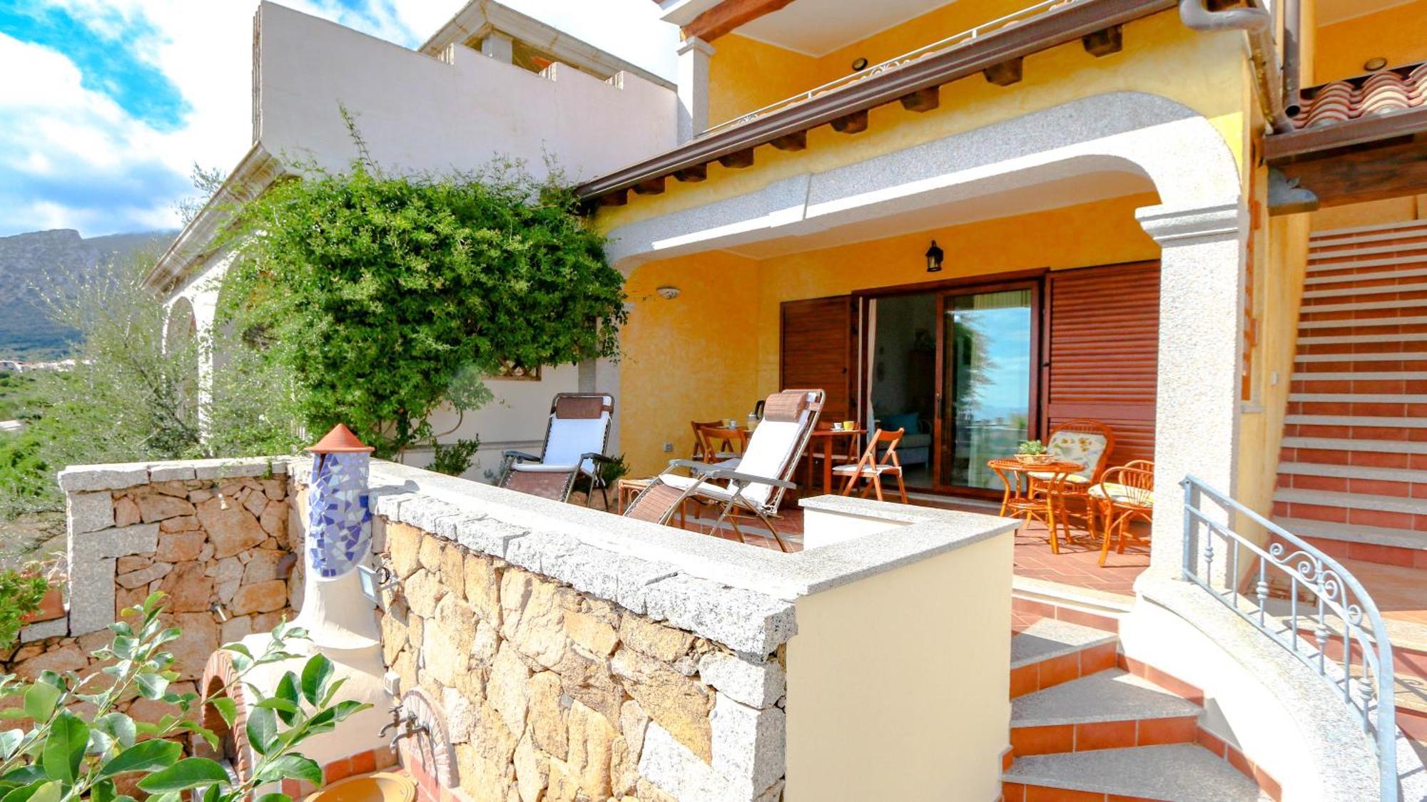 Casa Monte Ruiu 卡拉古诺内 外观 照片